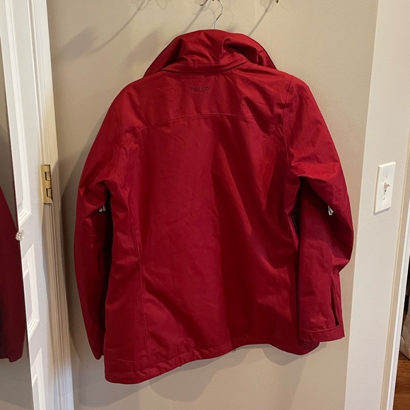 Patagonia Insulated Women’s Ski Jacket - Picture 6 of 7